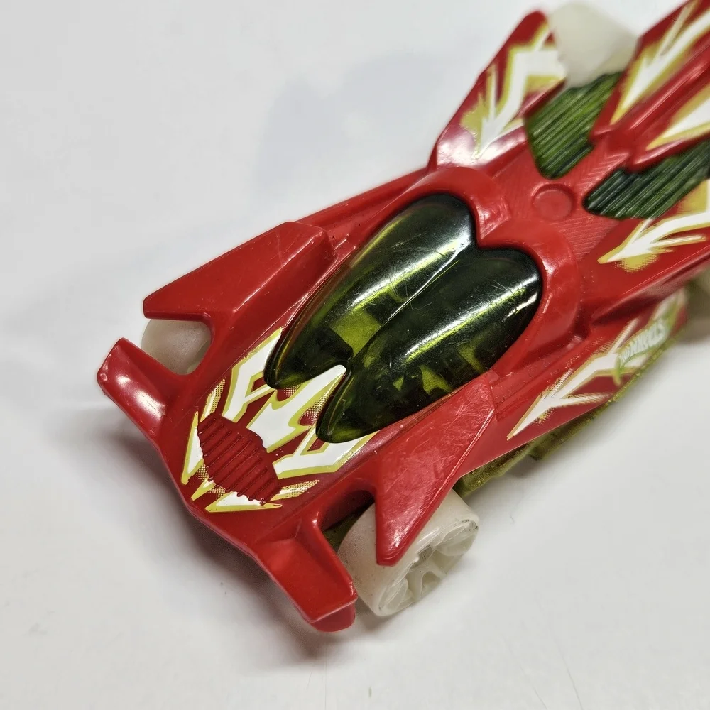 Hot Wheels HW Glow Wheels RD-02 Red Green Diecast Car 2017 1:64